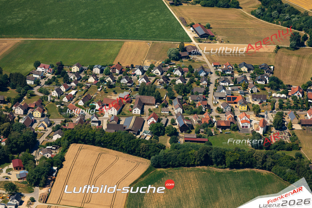Die Luftaufnahme Lauterbrunn - Heretsried wurde 2022 vom Flugzeug aus (keine Drohne) erstellt. Hohe Auflösung -für große Poster und Wandbilder geeignet - Garantiert!