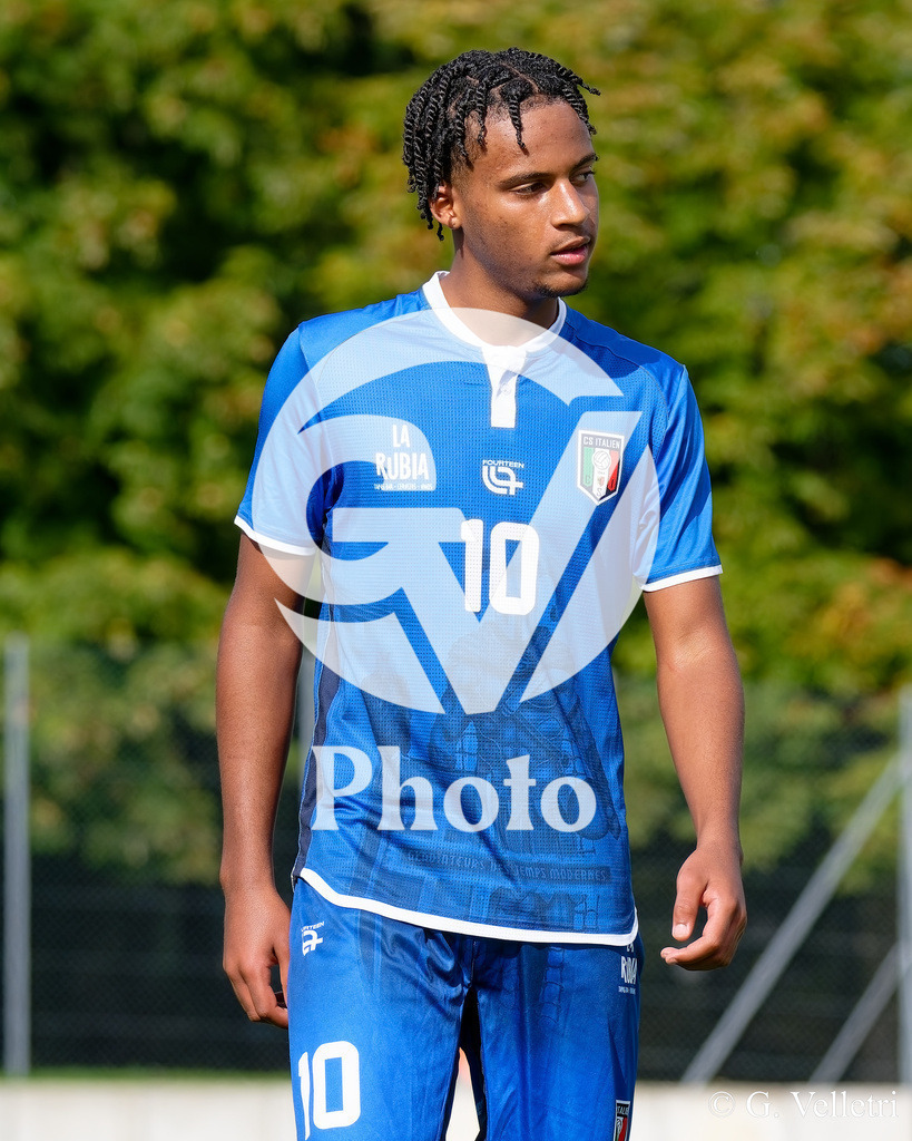 Youth League A - CS Italien - FC Plan-les-Ouates | Saikou Njie (10 CS Italien) durant le match de Youth League A entre CS Italien et FC Plan-les-Ouates au Stade du Bois-de-la-Bâtie à Petit-Lancy, Suisse