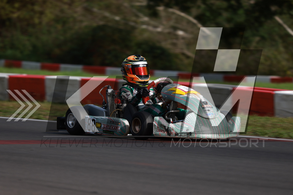 0DKP0713 | Kliewer Motion & Motorsport - Realisiert mit Pictrs.com