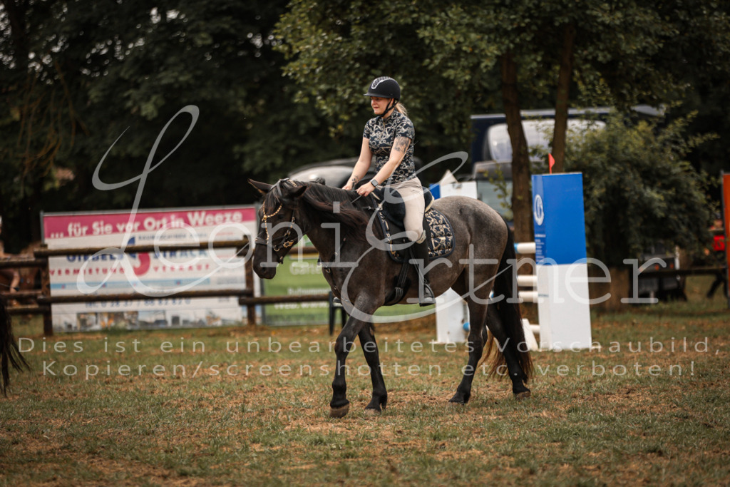 SoShow00136 | Leoni Ertmer Photography - Realisiert mit Pictrs.com