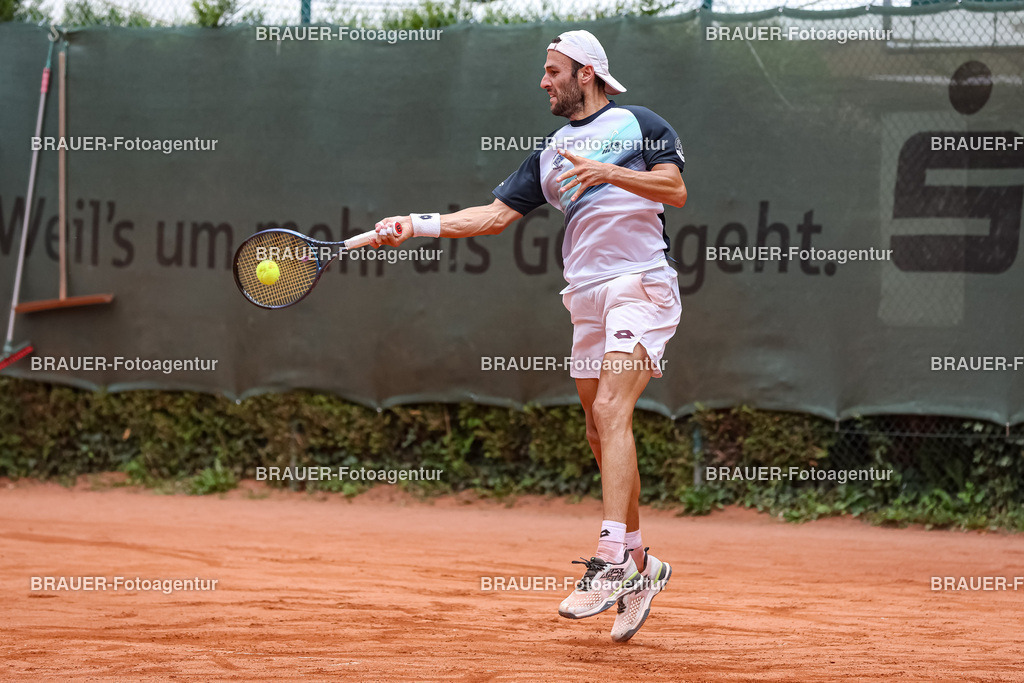 HTC Blau-Weiß Krefeld - LTTC Rot-Weiß Berlin  | Krefeld, Deutschland 21.07.2023, Stefano Travaglia (HTC Blau-Weiß Krefeld) gegen Timo Stadder (LTTC Rot-Weiss Berlin) ,

bei der 2. Tennis Bundesliga Nord Begegnung zwischen HTC Blau-Weiß Krefeld und LTTC Rot-Weiß Berlin am 21.07.2023 in Krefeld.

(Foto: BRAUER-Fotoagentur)
 
