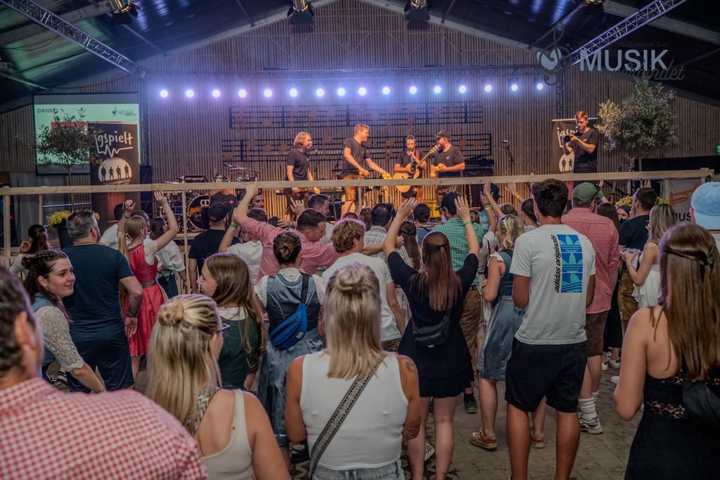 DSC_3441 | "Fussifoto.com – Ihr Ansprechpartner für hochwertige Fotografie! Entdecken Sie kreative Bilder und professionelle Dienstleistungen. Kontaktieren Sie uns für Ihre Projekte!"