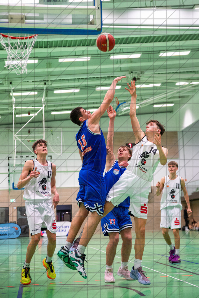 JBBL 24/25 | 21.03.2025 | Charisma Young Bulls vs. Mitteldeutsche Basketball Akademy | JBBL 24/25 | 21.03.2025 | Charisma Young Bulls vs. Mitteldeutsche Basketball Akademy | 1. Runde PlayOffs Gruppe Nord, 2. Spiel - - - - - CREDIT, www.bullenfotos.de, Martin König, Hörner Weg 40, D-49078 Osnabrück, +4917663732967, Nutzung und Weitergabe nur zu den vereinbarten Zwecken. Presseanfragen an Urheber. Alle Rechte beim Urheber. - - - - - - Realisiert mit Pictrs.com