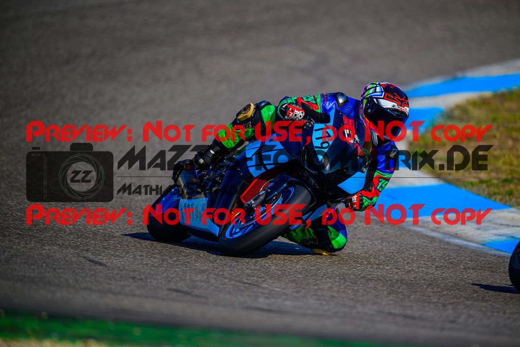 MaZZes_Fotomatrix_20250929_6007705_1083 | WEISS