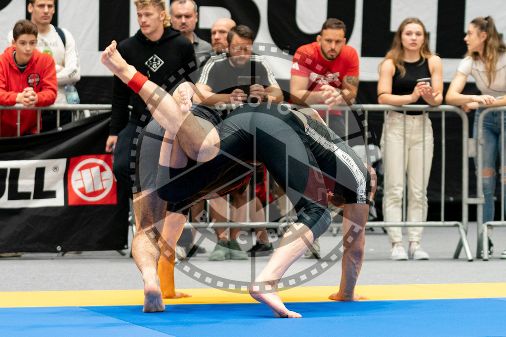 20230916PBB0818 | Fighters compete during the grappling tournement ADCC Trials (European, Middle East and African Championship) in Warsaw, Poland, on September 16, 2023.