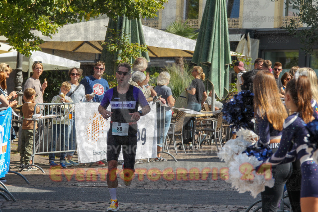 250824_1236_EV4_9305 | Sportfotografie im Rhein-Sieg Kreis, Köln, Bonn, NRW, Rheinland Pfalz, Hessen, etc. Unser Tätigkeitsfeld umfasst den Laufsport vom Volkslauf über den Marathon, Duathlon, Triathon bis zum Ultralauf wie Kölnpfad Ultra oder Schindertrail.