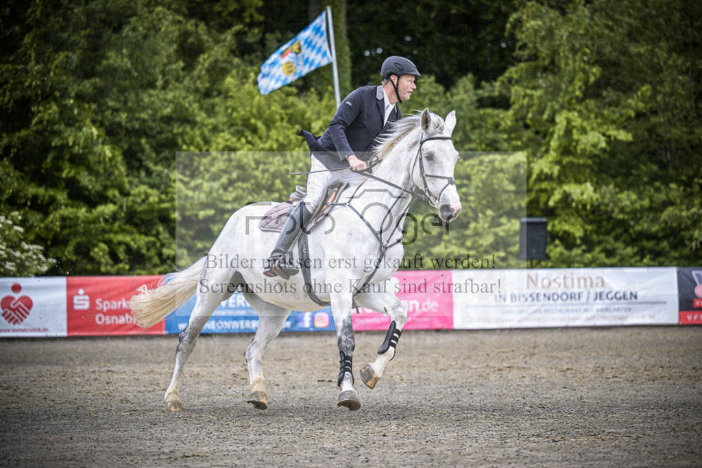 DOS_2002 | Entdecke hochwertige Reitturnierfotos von Foto Oger. Professionell, emotional und authentisch – jetzt Lieblingsmomente im Shop bestellen.Deutschlandweite Turnierfotografie. - Realisiert mit Pictrs.com