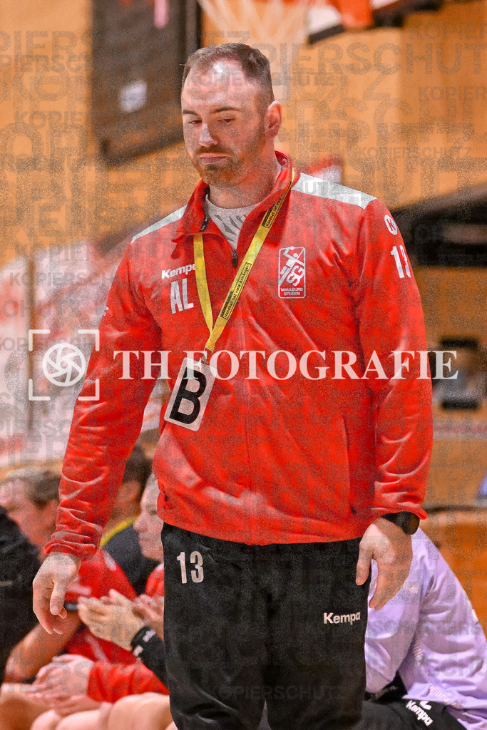GER, SG Maulburg/Steinen - HSG Dreiland, Frauen-Handball, Oberliga Suedbaden, 3. Spieltag, Saison 2024/2025, 12.10.2024 | André Leuchtmann (SG Maulburg Steinen, Trainer)GER, SG Maulburg/Steinen - HSG Dreiland, Frauen-Handball, Oberliga Suedbaden, 3. Spieltag, Saison 2024/2025, 12.10.2024Foto: TH Fotografie/Thomas Hess