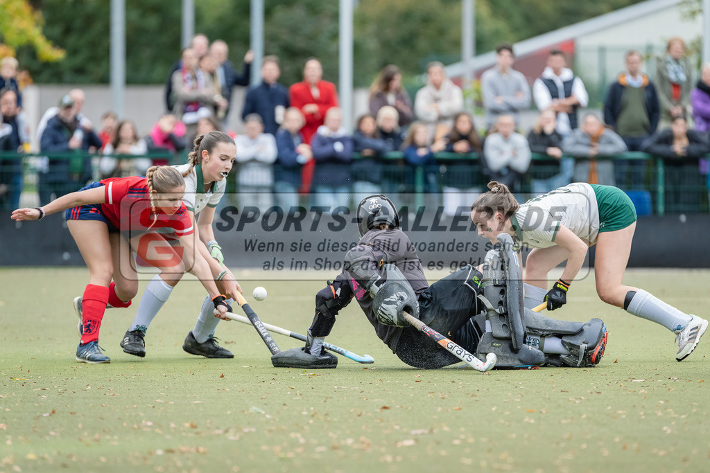 HK_20231022_106033 | Finale Deutsche Meisterschaft Feld WU16 Uhlenhorst Mülheim - Düsseldorfer HC am 22.10.2023 DHC, Düsseldorf ,