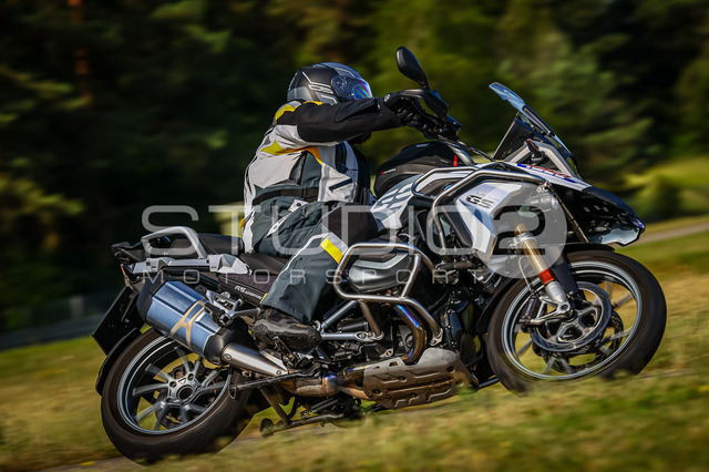 0888-260530DCB-028_888 | Deine Full-Service-Agentur für ✔️Videoproduktionen und ✔️Motorsportfotografie Jetzt Angebot anfragen!