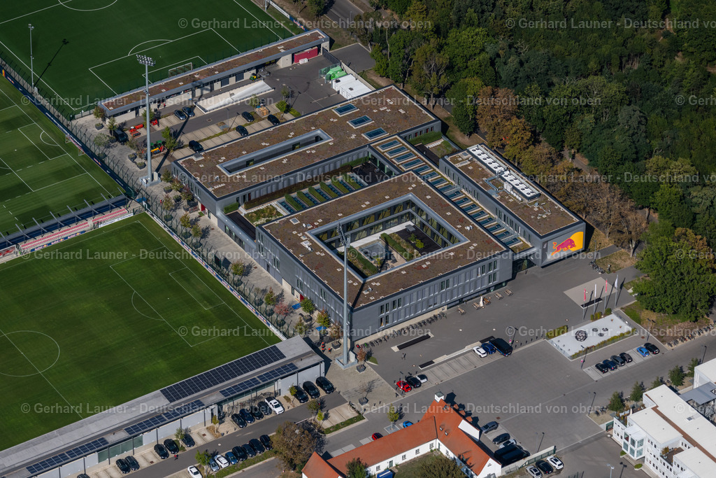 4041982 | Trainingszentrum von RB Leipzig und Sportanlagen am Cottaweg,