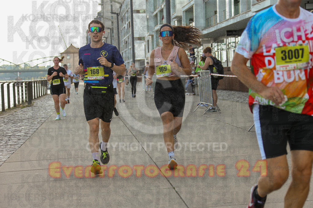 250920_1453_EX1_8082 | Sportfotografie im Rhein-Sieg Kreis, Köln, Bonn, NRW, Rheinland Pfalz, Hessen, etc. Unser Tätigkeitsfeld umfasst den Laufsport vom Volkslauf über den Marathon, Duathlon, Triathon bis zum Ultralauf wie Kölnpfad Ultra oder Schindertrail.