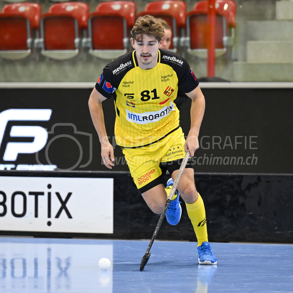 HC Rychenberg vs Basel Regio - 19. November 2022 | HC Rychenberg vs Basel Regio
AXA Arena, Winterthur
Tim Aeschimann (#81 HC Rychenberg).
Bild: Sportfotografie Markus Aeschimann | www.markus-aeschimann.ch - Realisiert mit Pictrs.com
