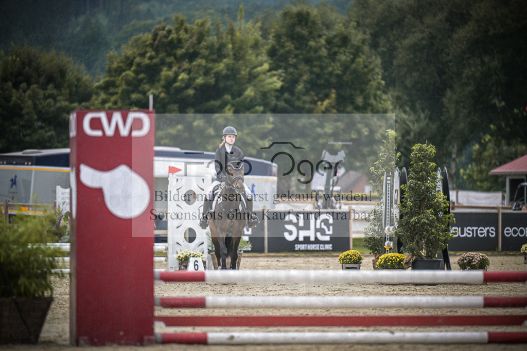 DOS_0720 | Entdecke hochwertige Reitturnierfotos von Foto Oger. Professionell, emotional und authentisch – jetzt Lieblingsmomente im Shop bestellen.Deutschlandweite Turnierfotografie. - Realisiert mit Pictrs.com