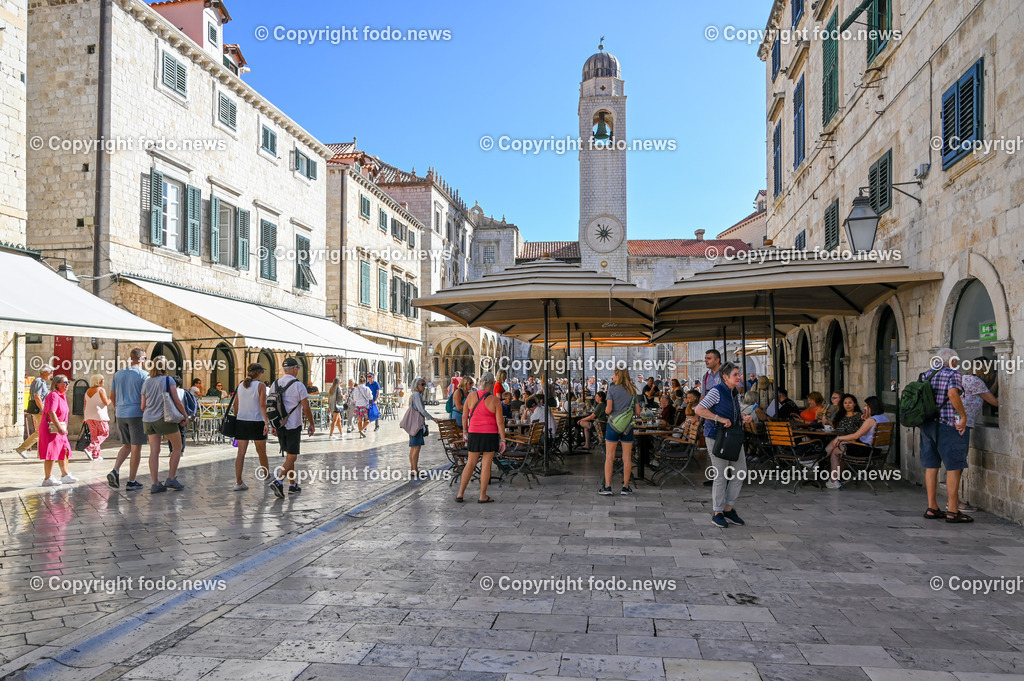 Kroatien_ Dubrovnik_ 11.10.2023-23 | 11.10.2023, Kroatien, HRV, Dubrovnik im Bild Gastronomie, Tourismus, Touristen, Sehenswuerdigkeiten, Stadtansichten



eine Stadt im suedlichen Kroatien an der Adriakueste in der Gespannschaft Dubrovnik-Nereveta. Die Altstadt wurde im Jahr 1979 von der UNESCO in die Liste des Weltkulturerbes aufgenommen.