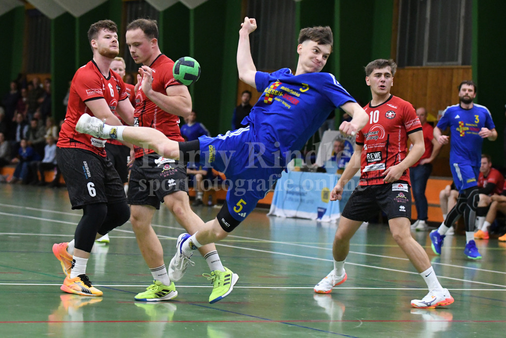 SSG Metten :  TSV 1861 Mainburg  | war nur durch Fouls zu stoppen: Philipp Gäck (SSG Metten #5) - Realisiert mit Pictrs.com