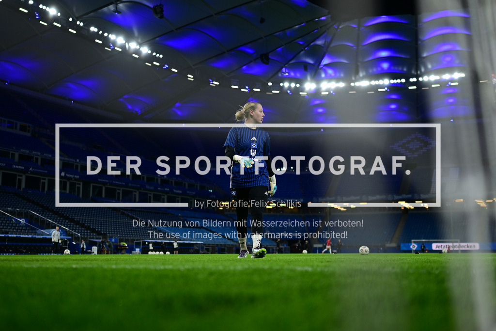 Fußball I Frauen I Saison 2025-2026 I Bundesliga I 12. Spieltag I Hamburger SV - 1. FC Köln I 50334 | Der Sportfotograf. - Realisiert mit Pictrs.com