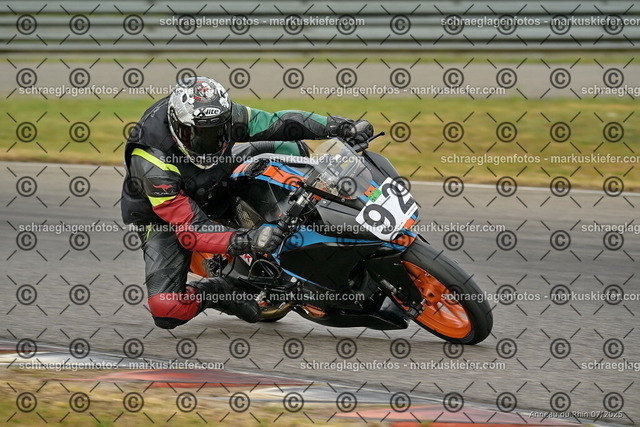 25bt05-0491 | markuskiefer.com - Realisiert mit Pictrs.com