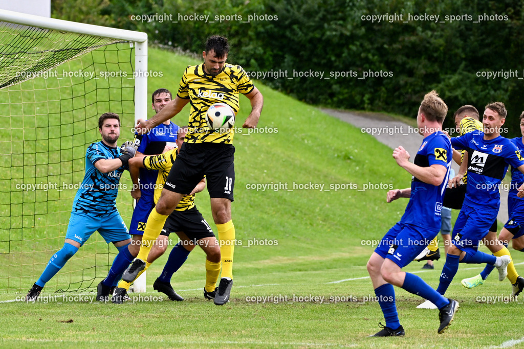 FC Faakersee vs. Union Matrei | #18 Andreas Unterguggenberger FC Faakersee, #1 Michael Lessiak FC Faakersee, FC Faakersee vs. Union Matrei, FC Faakersee vs. Union Matrei am 18.08.2024 in Finkenstein (Sportplatz Faakersee), Austria, (Photo by Bernd Stefan)
