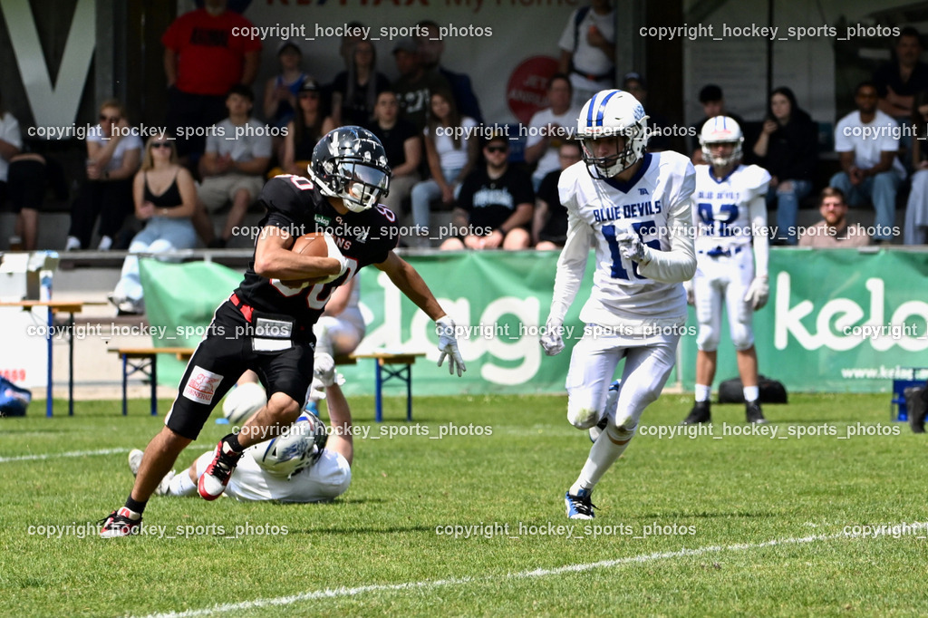 Carinthian Lions vs. Cineplexx Blue Devils | #80 Pacella Alessandro Carinthian Lion, Carinthian Lions vs. Cineplexx Blue Devils, Carinthian Lions vs. Cineplexx Blue Devils am 09.06.2025 in Klagenfurt (ASV Sportplatz), Austria, (Photo by Bernd Stefan)