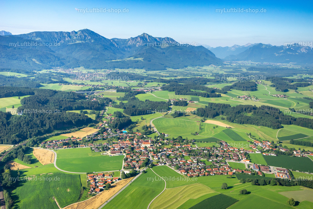 luftbild-vachendorf-bruno-kapeller-7 | Luftbild von Vachendorf im Sommer - Realisiert mit Pictrs.com