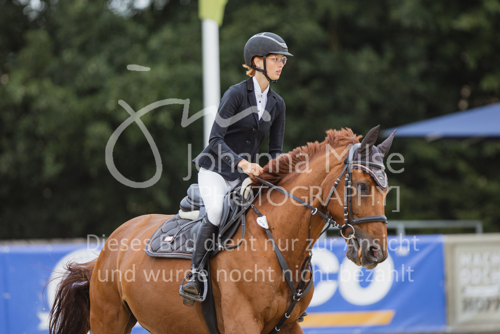220731_BHO_BT_M1-Spr-180 | Deine schönsten Turniermomente als professionelle Fotos! Entdecke hochwertige Pferdesport-Fotografie im Online-Shop. Jetzt Fotos finden & bestellen!