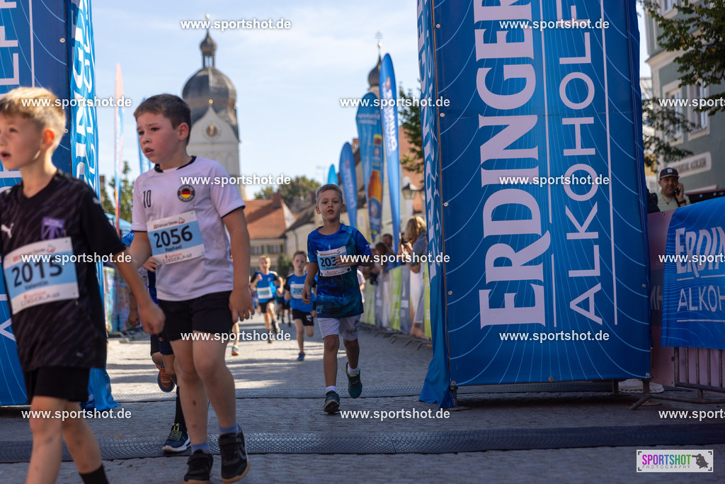 VJ__2912 | Stadtlauf Erding 2025 #stadtlauferding #erdingstadtlauf #stadtlauf_erding #laufmotivation #trisporterding #yourpictrs #sportshot_your_pictrs