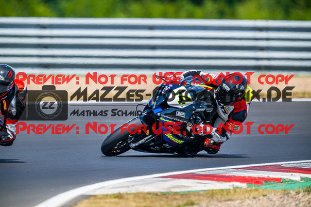 MaZZes_FotoMatrix_220626_1034 | IDM1000