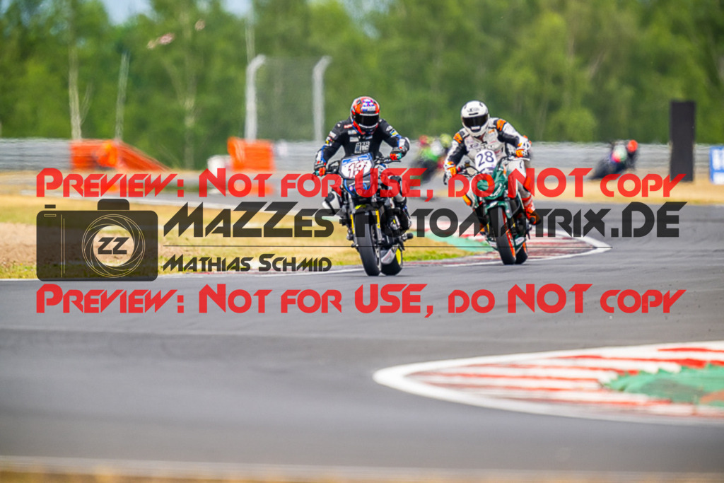 MaZZes_FotoMatrix_220625_1465 | TWINCUP