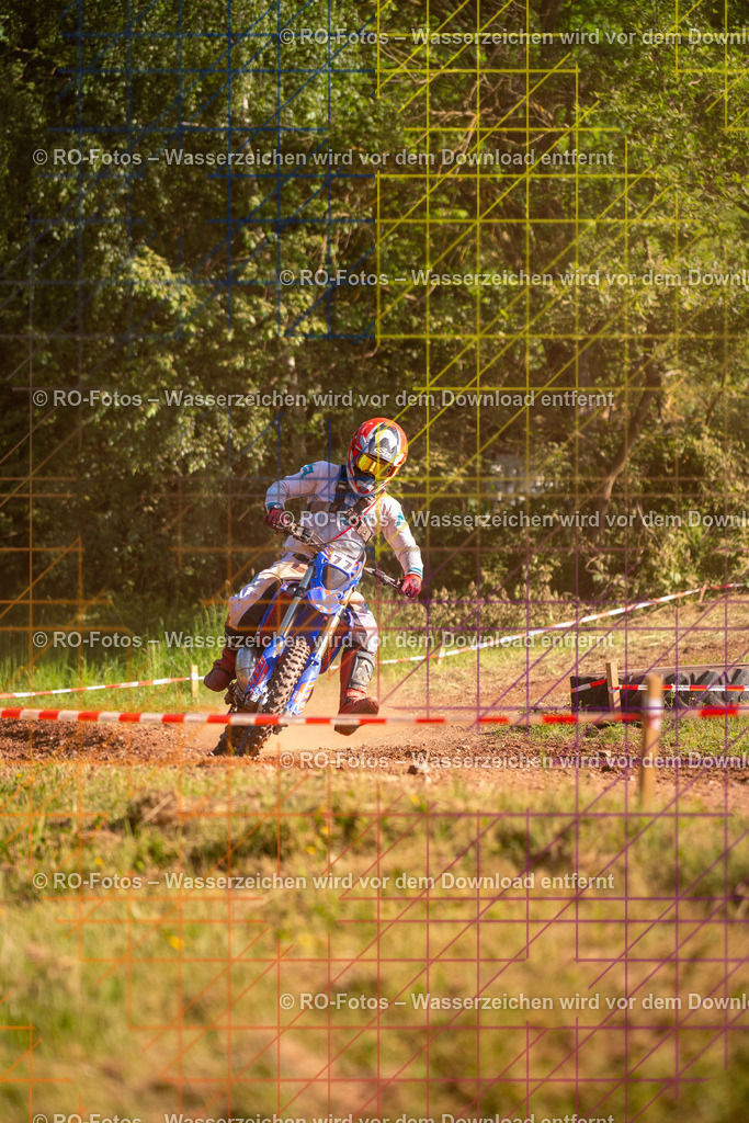 Wolfshausen 3 Lauf -1792 | Sportfotografie von RO-Fotos: Motorsport, Motocross, Enduro, Laufveranstaltungen und Triathlon. Professionelle Fotos von Sportlern und Events. - Realisiert mit Pictrs.com