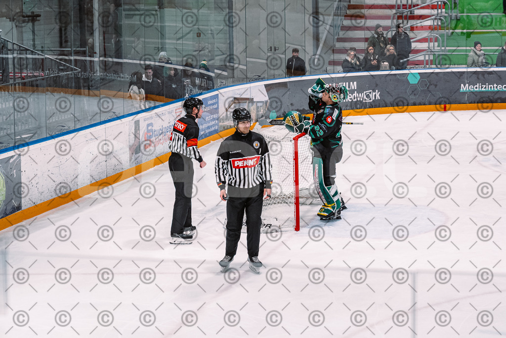 Alligators_vs_Deggendorf_30_11_2025-045 | Höchstadt Alligators Fotogalerie: Eishockey-Action aus Franken. Professionelle Spielfotos, Portraits & Stadionbilder zum Download. Jetzt entdecken! - Realisiert mit Pictrs.com