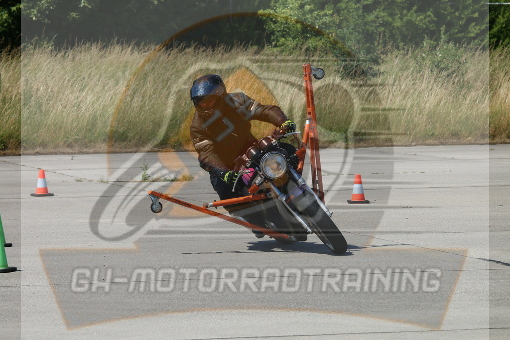 IMG_3003 | gh-motorradtraining-foto.de - Realisiert mit Pictrs.com