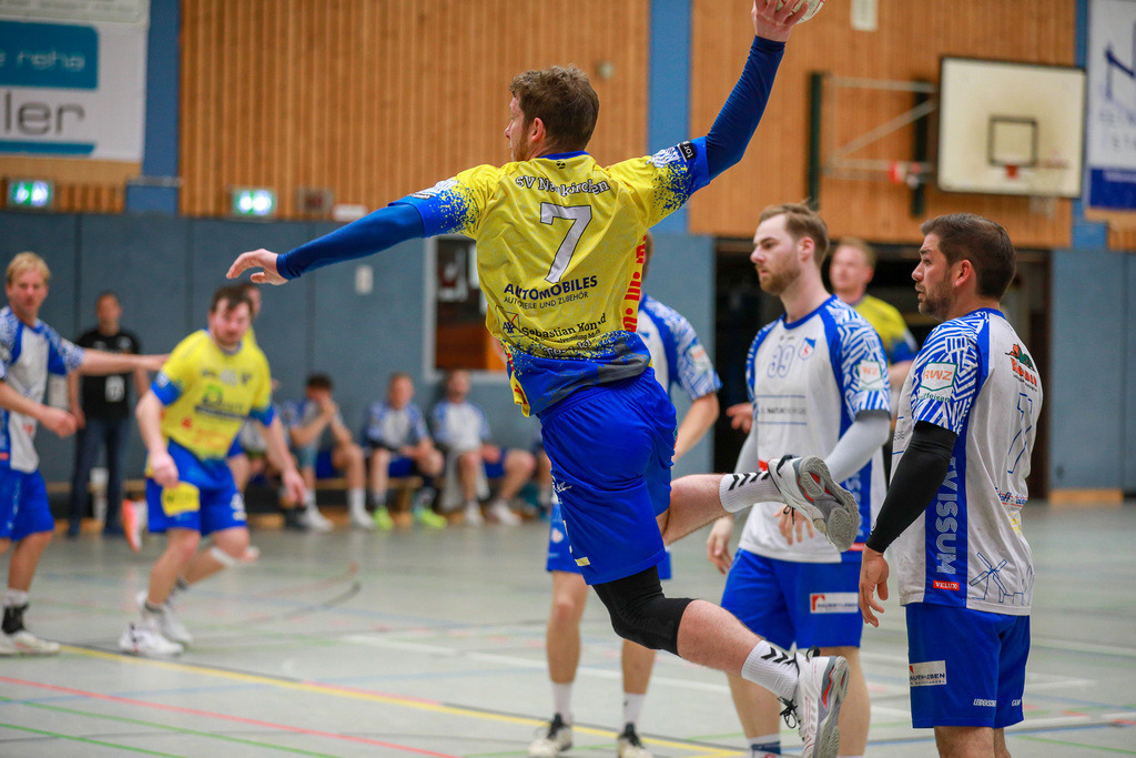 SVN_TVIssum_250426_065 | Bildergalerie von Sport-Ereignissen aber auch von weiteren spannenden Dingen - nicht nur vom Niederrhein. In Anlehnung an den bekannten Spruch von Hanns Dieter Hüsch heißt das Motto: "Niederrhein ist überall".  - Realisiert mit Pictrs.com