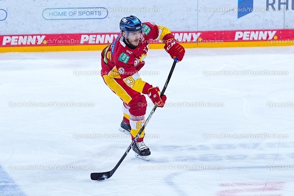xYDR12102501078 | 12.10.2025, xydrx, Eishockey, DEL2, Düsseldorfer EG - Eispiraten Crimmitschau, PSD Bank Dome Düsseldorf: Max Faber (Düsseldorfer EG #63)