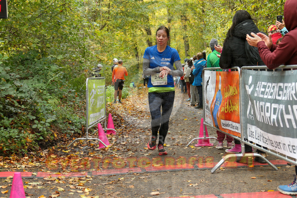 251026_1233_EX1_0637 | Sportfotografie im Rhein-Sieg Kreis, Köln, Bonn, NRW, Rheinland Pfalz, Hessen, etc. Unser Tätigkeitsfeld umfasst den Laufsport vom Volkslauf über den Marathon, Duathlon, Triathon bis zum Ultralauf wie Kölnpfad Ultra oder Schindertrail.