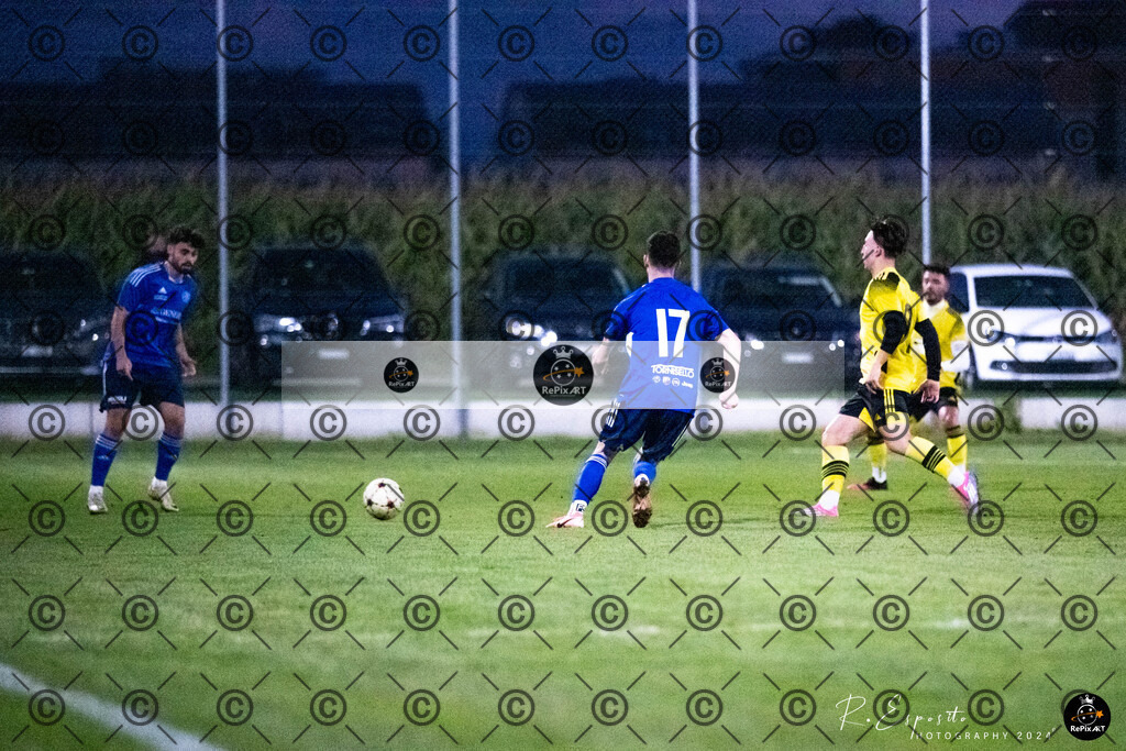 20240917_FC Oftringen Cup _057 | Sport und Naturfotografie von Roberto Esposito zeigt echte Momente Bewegung und die Schönheit der Natur. Ausdrucksstarke Bilder schaffen Emotionen.