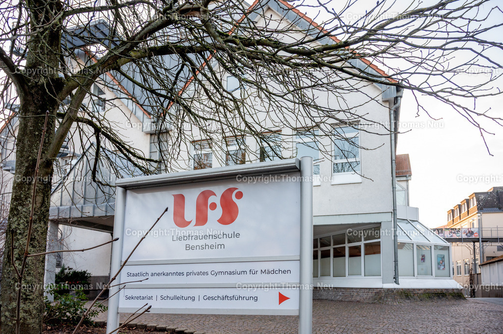 LFS_Bensheim-Fotografie_Thomas-Neu-2 | bbe, Liebfrauenschule, Bilder zum gespräch mit tr, von links Mirko Schnegelberger,, Sebastian Messer, Silvia Lenz, Bild: Thomas Neu