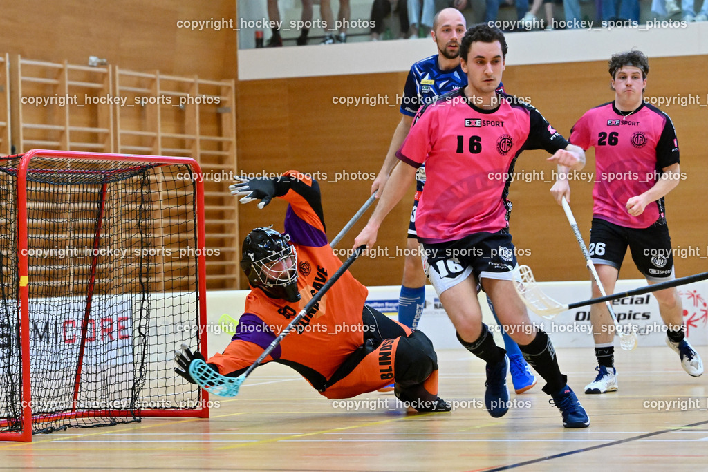 VSV Unihockey vs. Wiener Floorballferein 6.4.2024 | #80 Bernhard Bezucha Wiener Floorballverein, #16 Christian Göth Wiener Floorballverein, #26 Alexander Hanschur Wiener Floorballverein, VSV Unihockey vs. Wiener Floorballferein 6.4.2024, VSV Unihockey vs. Wiener Floorballferein  am 06.04.2024 in Villach (Ballspielhalle St. Martin), Austria, (Photo by Bernd Stefan)