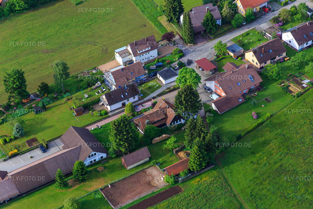 Luftbild: Schwabhausenstr in Dobel im Bundesland Baden-Württemberg in Deutschland. Foto: IMG_079817.jpg vom 31.05.2015 durch Werner Riehm/FLY-FOTO.de