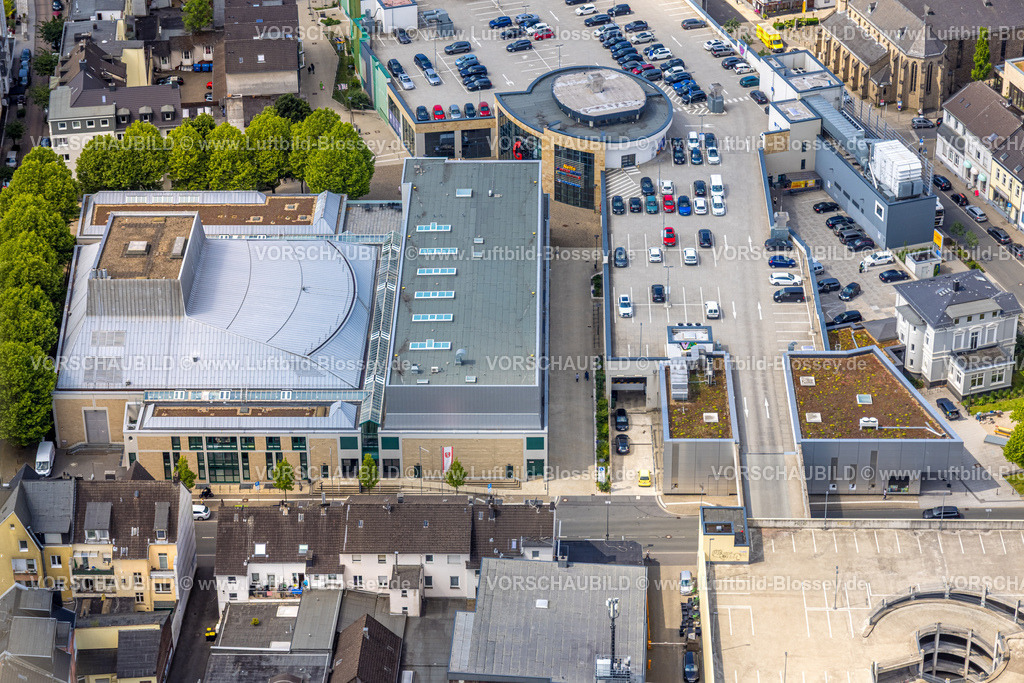 Velbert250601082 | Luftbild, Luftbild, StadtGalerie Velbert Einkaufszentrum mit Parkdeck, Forum Velbert Veranstaltungsstätte, Velbert, Ruhrgebiet, Nordrhein-Westfalen, Deutschland