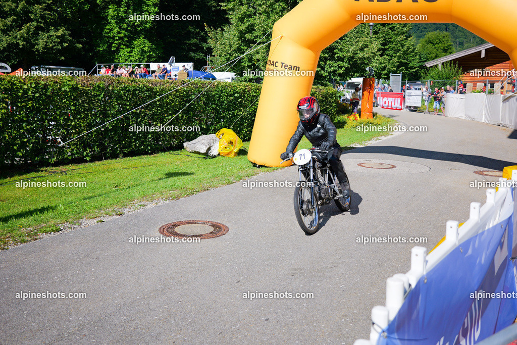 P1025791 | Erleben Sie atemberaubende, hochqualitative Fotos Ihrer Fahrt entlang der malerischen Alpenstraßen. Besuchen Sie alpineshots.com, um professionelle Aufnahmen Ihrer unvergesslichen Reise zu finden und zu kaufen - Realisiert mit Pictrs.com