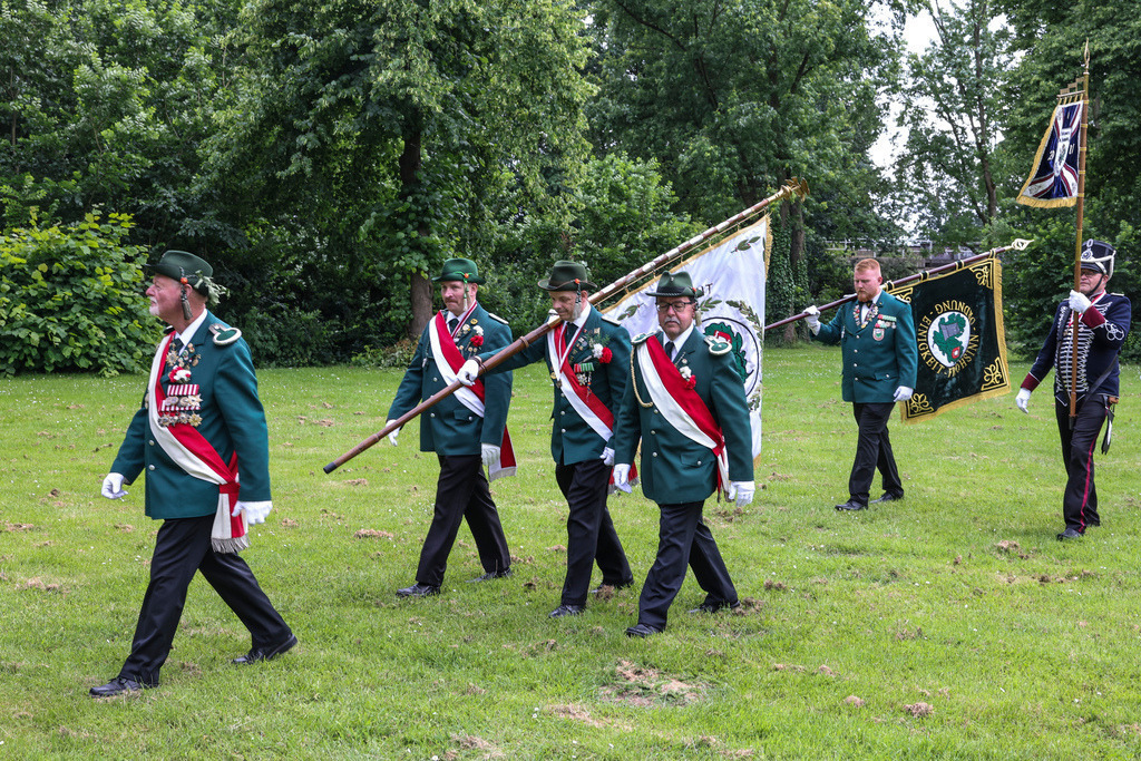 top-top.de 240602-088 | Foto, Video, Fotografie, Videografie, Fotobox, DJ, Discjockey, Musik, Musikbox, Veranstaltung, Photobooth, Amazon, Ebay, Buchtipp, Bestseller, Autor, Verlag, Buch, Wesel, Hamminkeln, NRW, Dinslaken, Rees, Drohne, Hochzeit, Party, Fotobox, Wesel, Fotograf