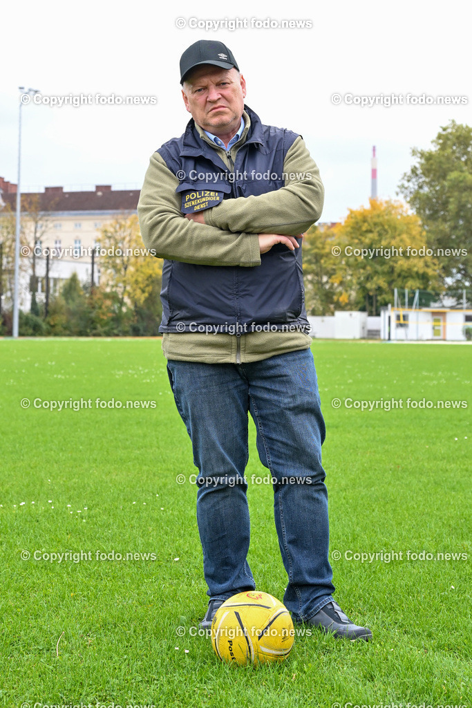 Johannes Prager (Szenekundiger Dienst Polizei Linz)_ 25.10.2023-6 | 25.10.2023, Linz, AUT, Stadtpolizeikommando Linz, im Bild Johannes Prager (Szenekundiger Dienst Polizei Linz)