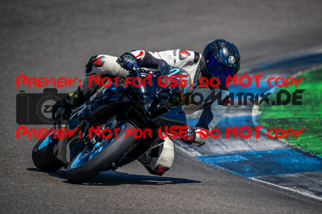 MaZZes_FotoMatrix_240520_6007705_5410 | ROT