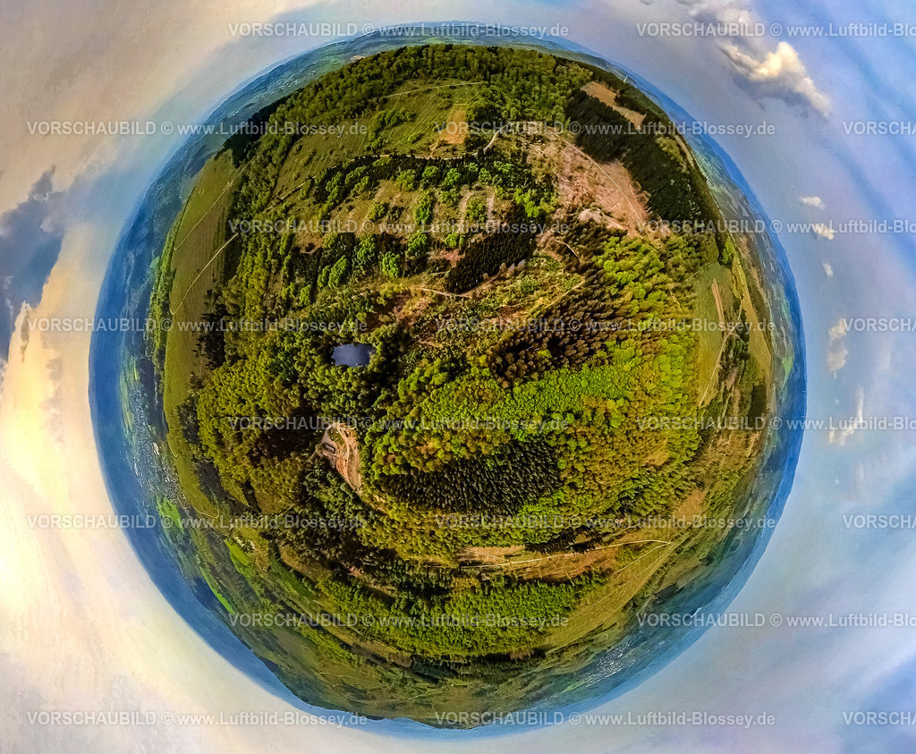 Kreuztal240590163Grubenfeld-Littfeld | Luftbild, Waldgebiet mit Waldschäden, Grubenfeld Grubengelände Littfeld, Erdkugel, Fisheye Aufnahme, Fischaugen Aufnahme, 360 Grad Aufnahme, tiny world, little planet, fisheye Bild, Littfeld, Kreuztal, Nordrhein-Westfalen, Deutschland