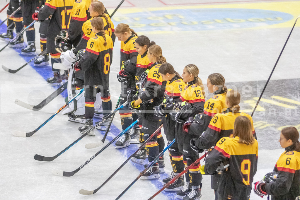 Dameneishockey | Dameneishockey, U18 Turnier am 31.08.2024 in Spittal (Eis-Sport-Arena - Sportzentrum Spittal), Austria, (Photo by Ernst Krawagner sport-fan.at) - Realisiert mit Pictrs.com