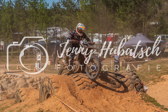 JHF.ECHT.3h.Samstag.12 | jennyhubatsch-endurofotografie