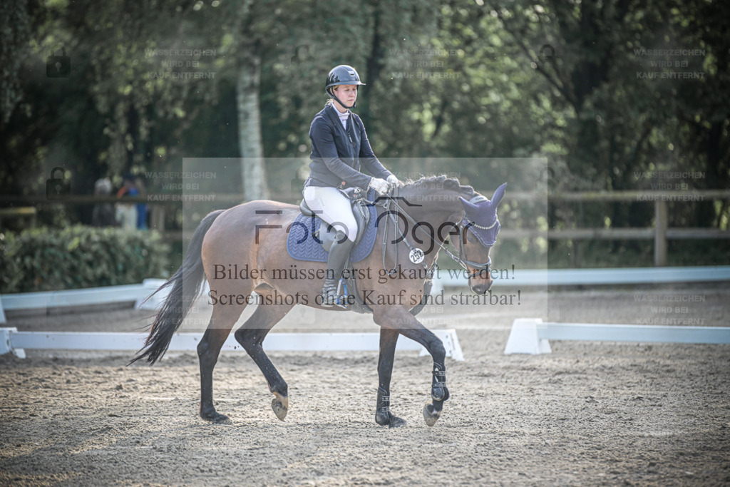 20240509-DOS_4746 | Entdecke hochwertige Reitturnierfotos von Foto Oger. Professionell, emotional und authentisch – jetzt Lieblingsmomente im Shop bestellen. - Realisiert mit Pictrs.com