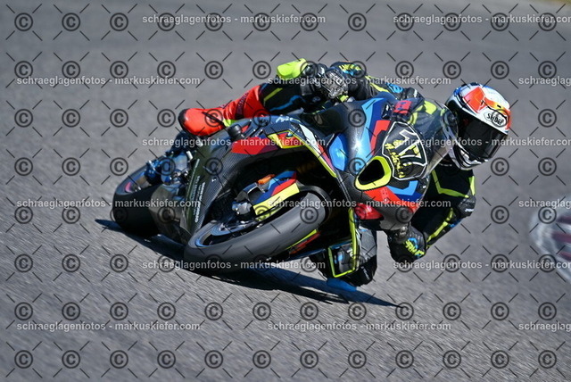 26bt04-0294 | markuskiefer.com - Realisiert mit Pictrs.com