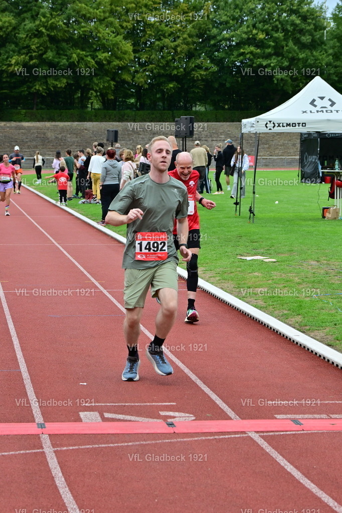 2026-08-23_Sparkassenlauf_10KM_RKrü_000463 | Die Fotografen - Realisiert mit Pictrs.com